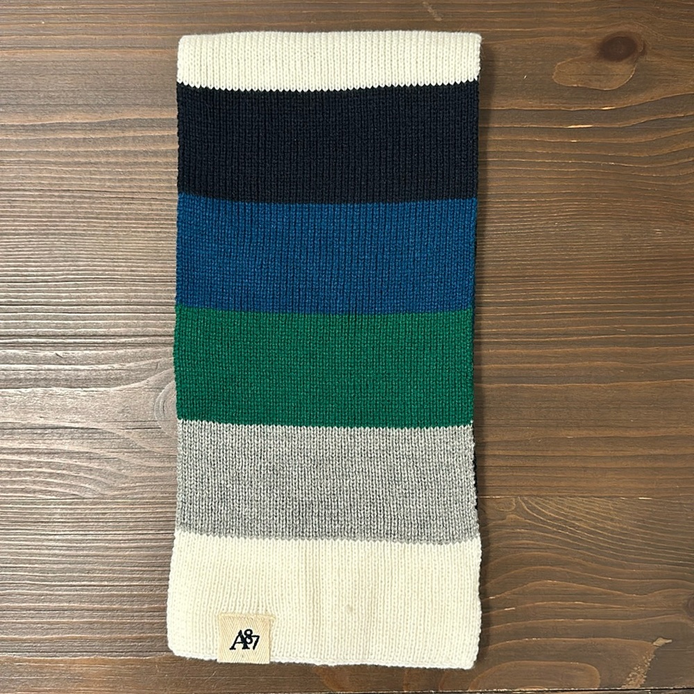 Abercrombie and Fitch men’s scarf
